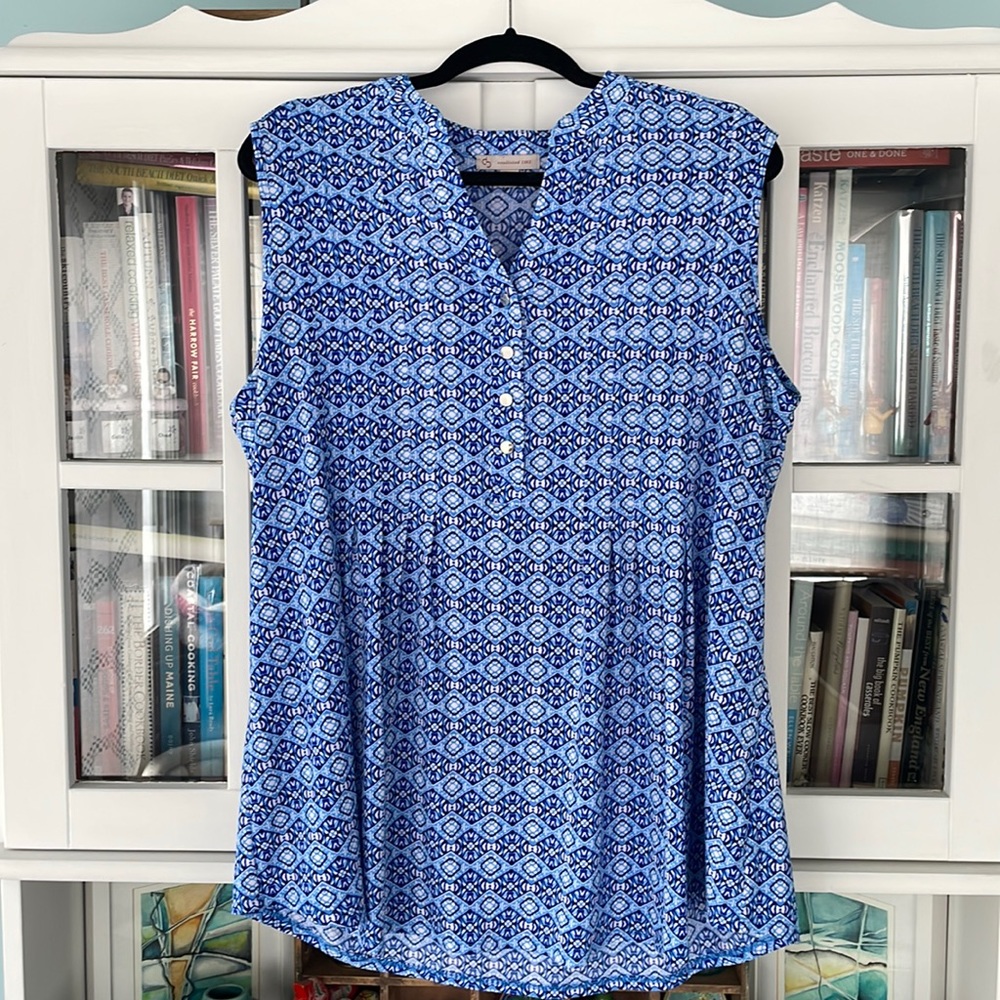 Dress Barn Blue Patterned Tank Top